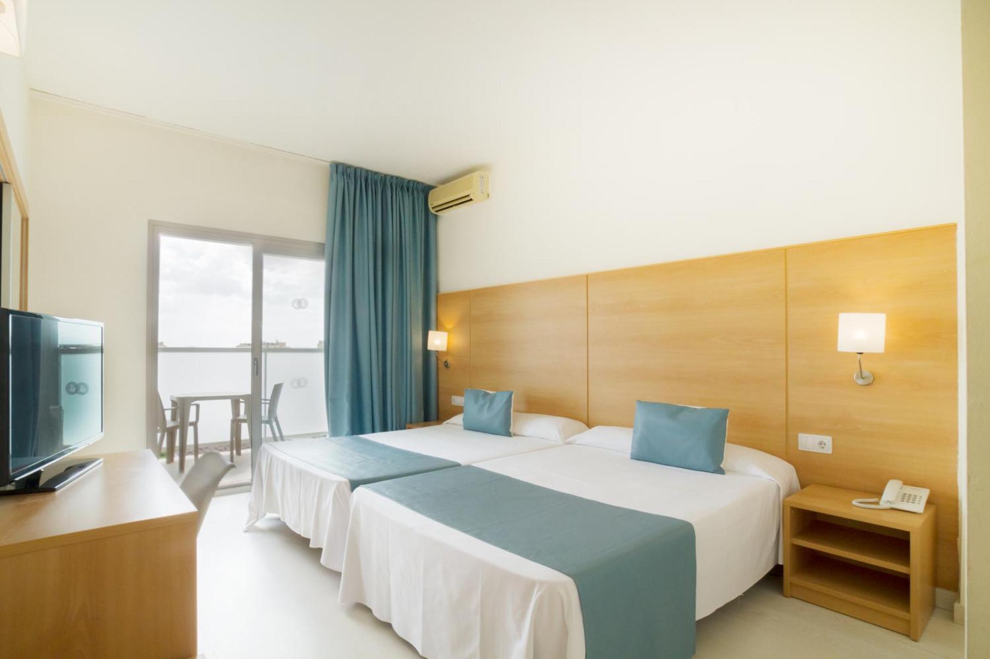 Triple Room,1595402778:JPEG